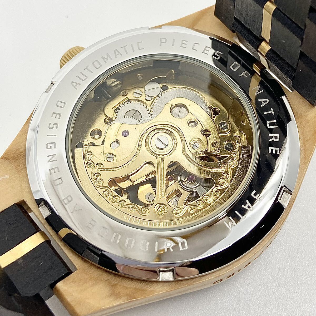 箱付き 極美品 BOBOBIRD 天然木製 腕時計 自動巻き 機械式 クリア 透明 クッション 3針 ゴールド ブラック 金 黒 ボボバード Y782_画像8