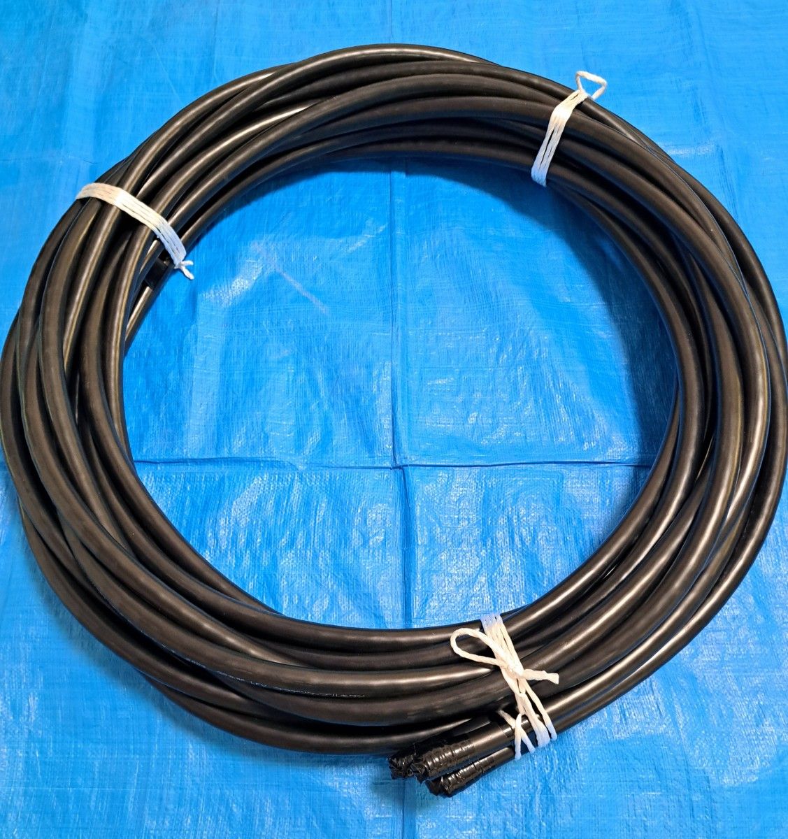 高圧ケーブル 6KV CVT38sq(EEタイプ)10m 2023年製 HS&T 高圧ケーブル 6KV CVT38sq(EEタイプ)10m 2023年製 HS&T