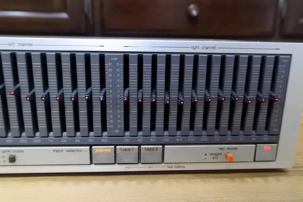 Technics SH-8055 Stereo Graphic Equalizer テクニクス　ステレオ　グライコ　25Hz～16KHz　12バンド　±12dB　オリジナル取説付き_画像4