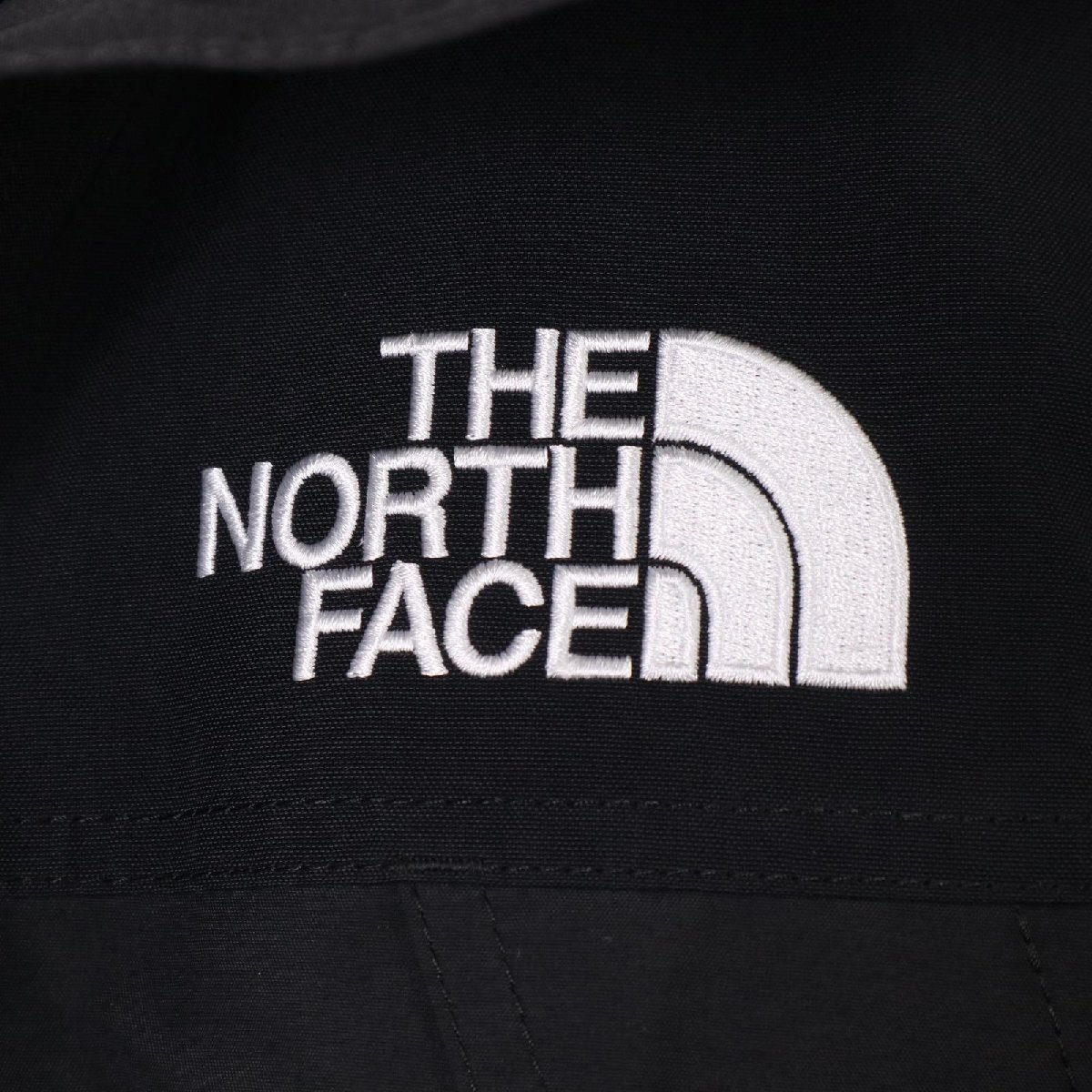 THE NORTH FACE ノースフェイス ND91930 ブラック マウンテンダウンジャケット ブラック S ジャケット ナイロン メンズ 中古_画像4