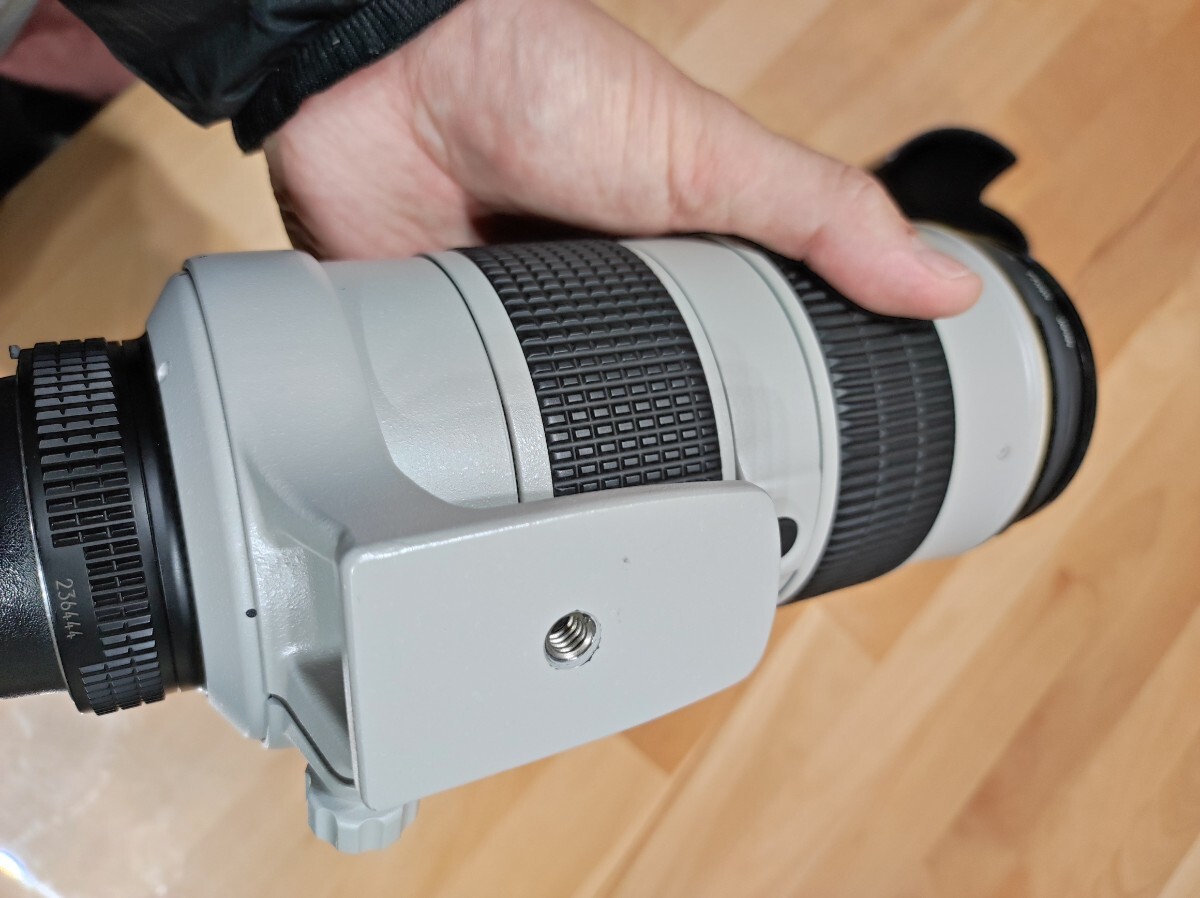 ニコン AF-S 80-200/2 8 ED IF D ライトグレー 白レンズ Nikon ニコン AF-S 80-200/2 8 ED IF D ライトグレー 白レンズ Nikon