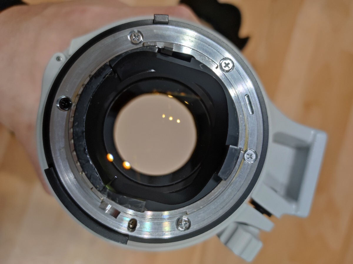 ニコン AF-S 80-200/2 8 ED IF D ライトグレー 白レンズ Nikon ニコン AF-S 80-200/2 8 ED IF D ライトグレー 白レンズ Nikon