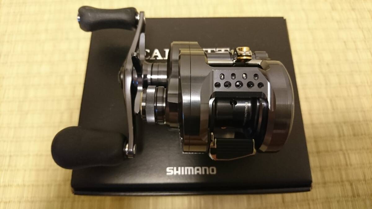 送料無料 SHIMANO シマノ 24カルカッタコンクエスト シャローエディション 31HG 左ハンドル 101 純正スプール付き おまけ有りの画像2