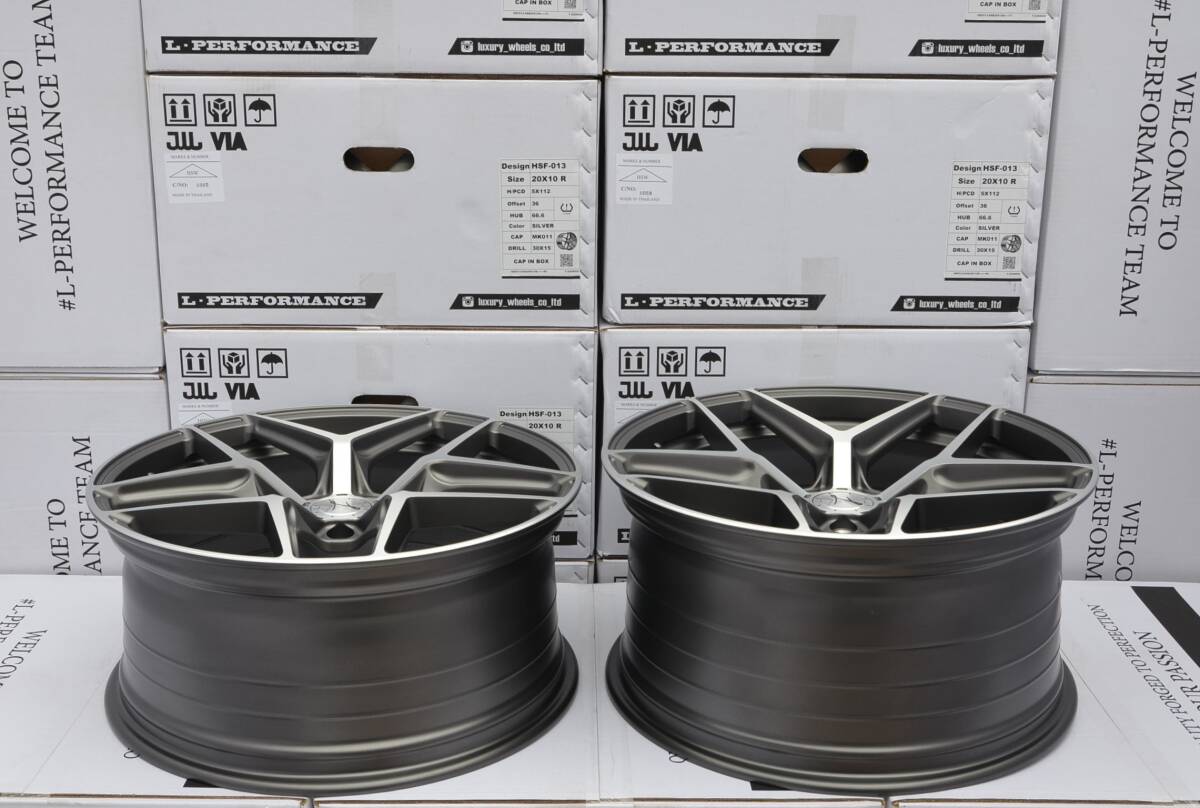 4本セット BMW Z4 G29 用に 255/30R20 275/30R20 ( 20インチ 20x9J / 20x10J / 5h 112 ) / 新品_左目（フロント）・右目（リア）