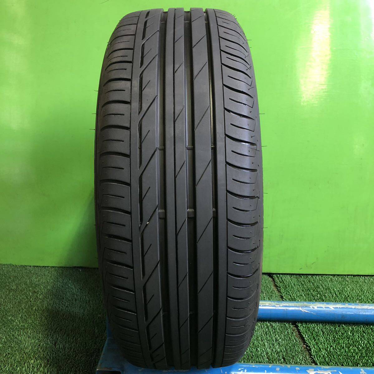 AE621-404 BMW バリ山 21年製 ブリヂストン TURANZA-T001 【1本】225/50R18 純正 18x7.5 J +51 PCD112 5穴 BMW F48 F39 等_画像2