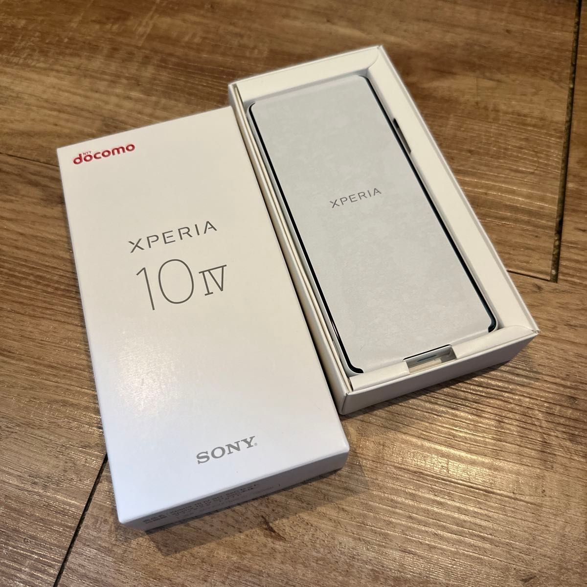 新品未使用品　Xperia 10 IV SO-52C 6インチ メモリー6GB ストレージ128GB ホワイト ドコモ