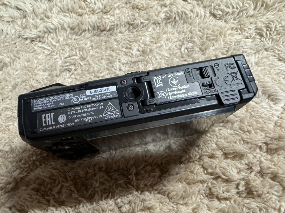 極美品 OLYMPUS オリンパス Tough TG-6 黒 水中カメラ 防水カメラ タフカメラ レンズバリアー SDカード付きの画像5