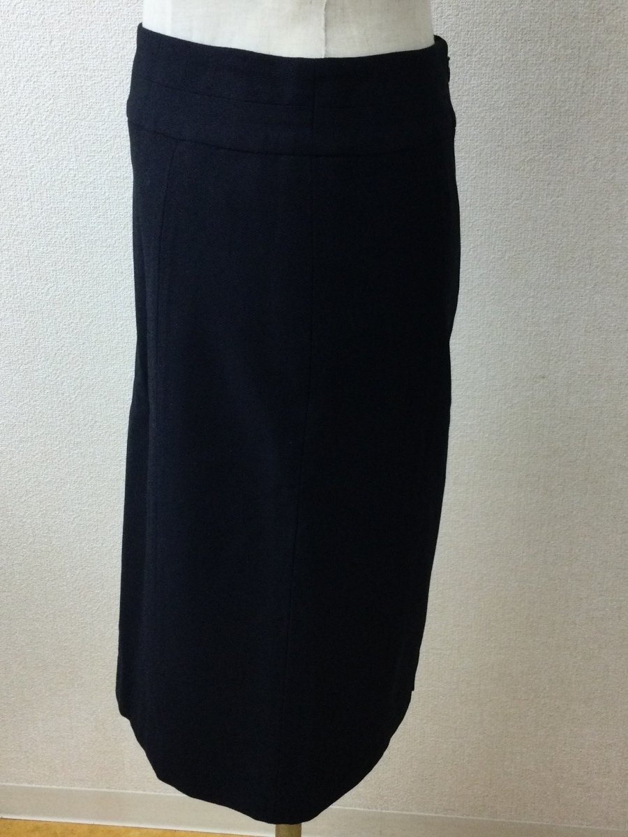  Alpha Cubic condition excellent! dark blue. simple skirt size waist 64, hip 89