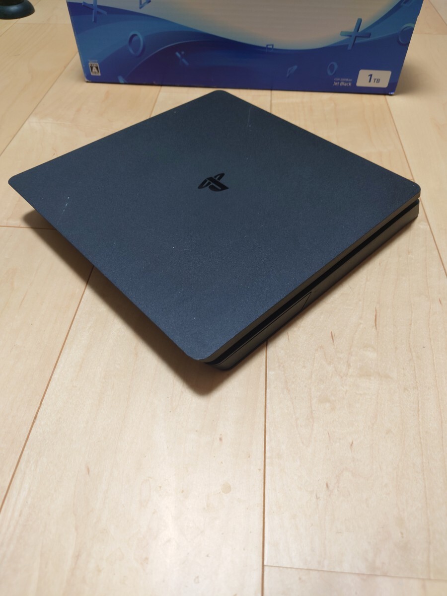 PS4 本体 CUH-2200B PlayStation4 1TB ジェットブラック 作動品_画像3