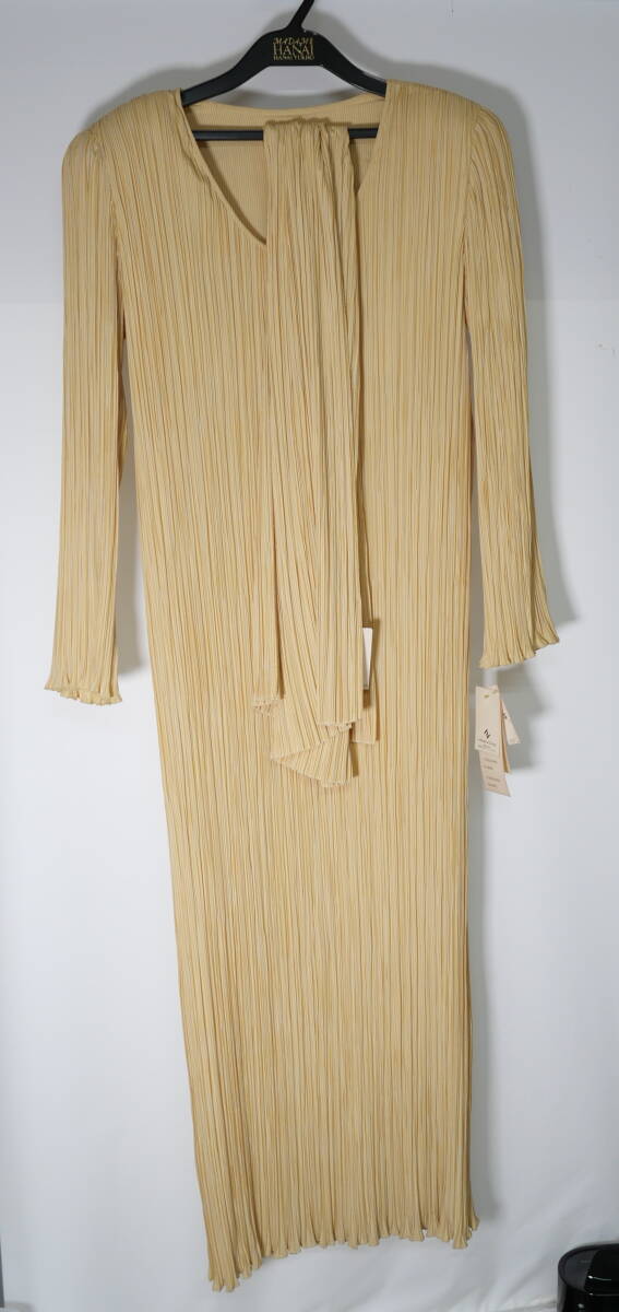  не использовался хранение товар *madame hanai HANAI YUKIKOma dam - nai плиссировать длинное платье . длина 132cm ширина плеча 41cm с бутоньеркой 