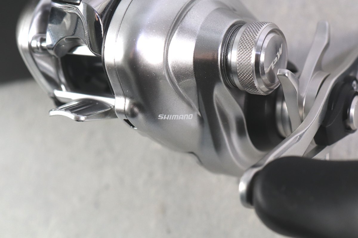 SHIMANO シマノ Metanium メタニウム MGL 右 リール ベイトリール 釣り 釣具 箱付き A013の画像9