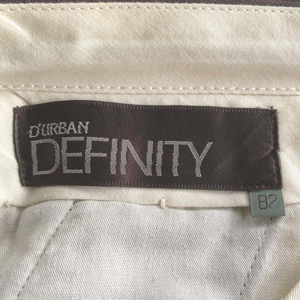 D'URBAN DEFINITY　セットアップスーツ　ブラウン　タックパンツ　ウールナイロン テーラードジャケット　ダーバン