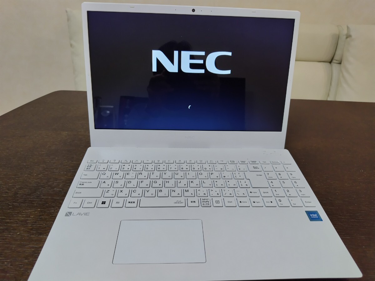 NEC LAVIE 国内生産 ノートパソコン N15S 15.6 型 Intel Celeron 8GB 256GB SSDの画像1