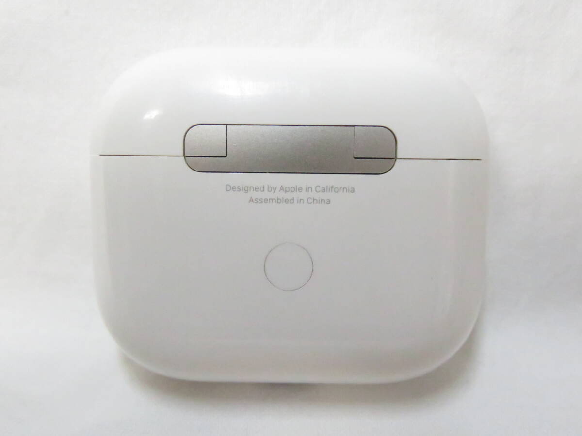 4J383MZ◎充電ケースのみ Ａpple AirPods 第3世代 ケース A2566 イヤホン無し◎中古品【送料無料】の画像3