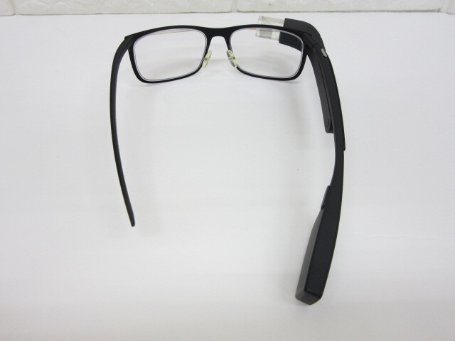 4D483◎Google glass グーグルグラス スマートグラス 眼鏡型ウエアラブル端末 通電確認済み 現状品◎中古の画像3