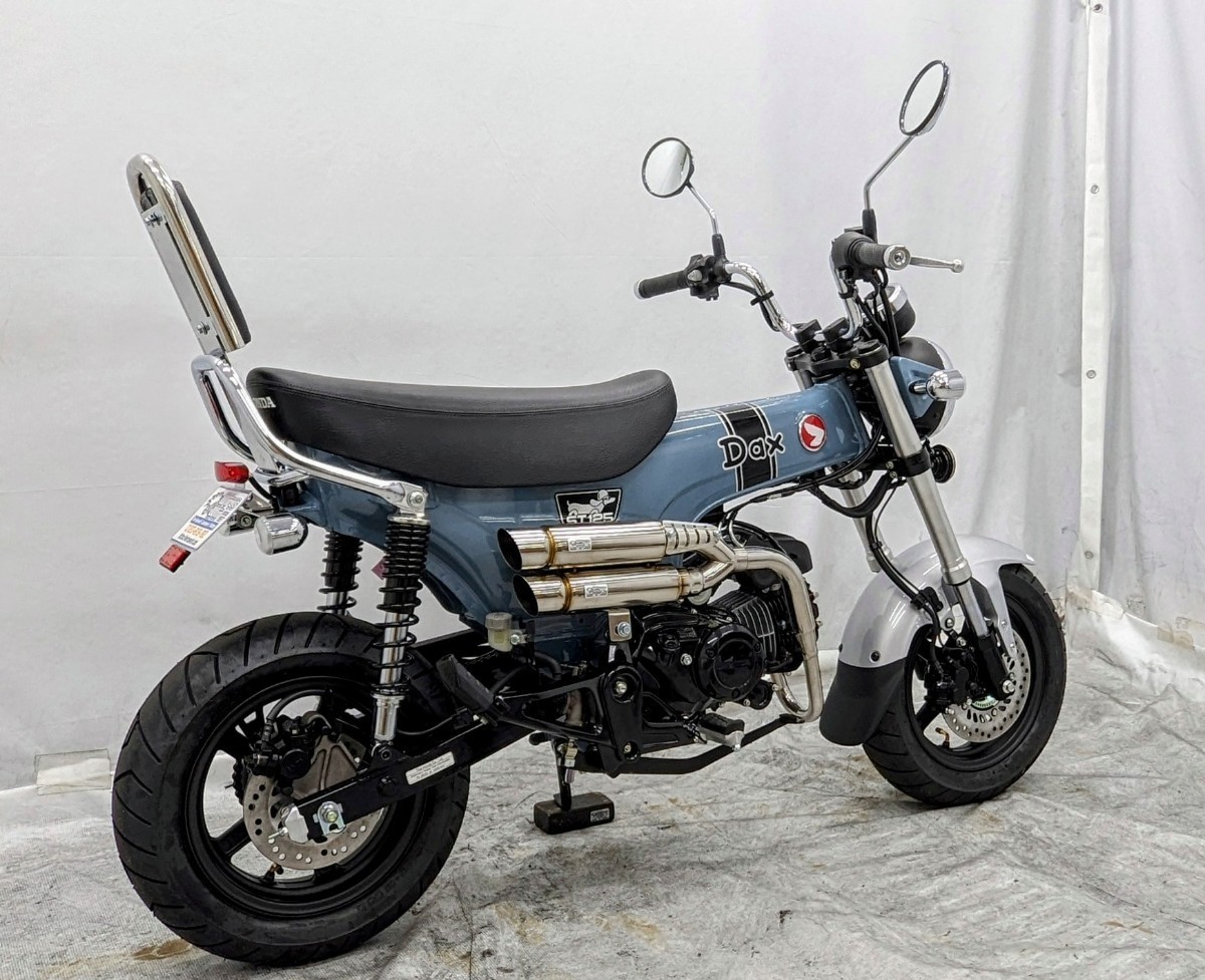 ホンダ／HONDA　Dax125（ダックス125）用ツインマフラースポーツタイプ_別タイプのポッパータイプです。