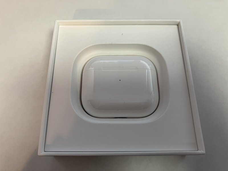 FK357 AirPods 第3世代 MME73J/A 箱あり_画像3