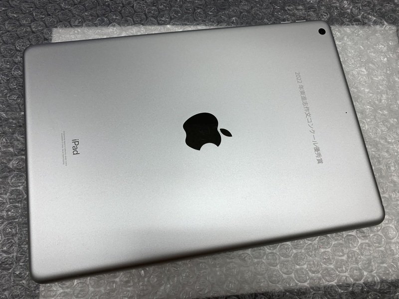 JJ474 iPad 第9世代 Wi-Fiモデル A2602 シルバー 64GBの画像2
