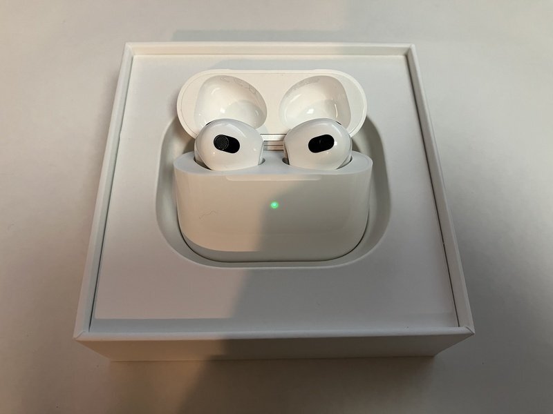 FK565 AirPods 第3世代 MPNY3J/A 箱あり ジャンクの画像1