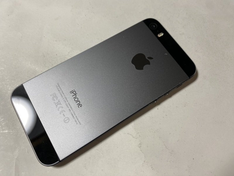 IG948 docomo iPhone5s 16GB スペースグレイ ジャンク ロックOFFの画像2