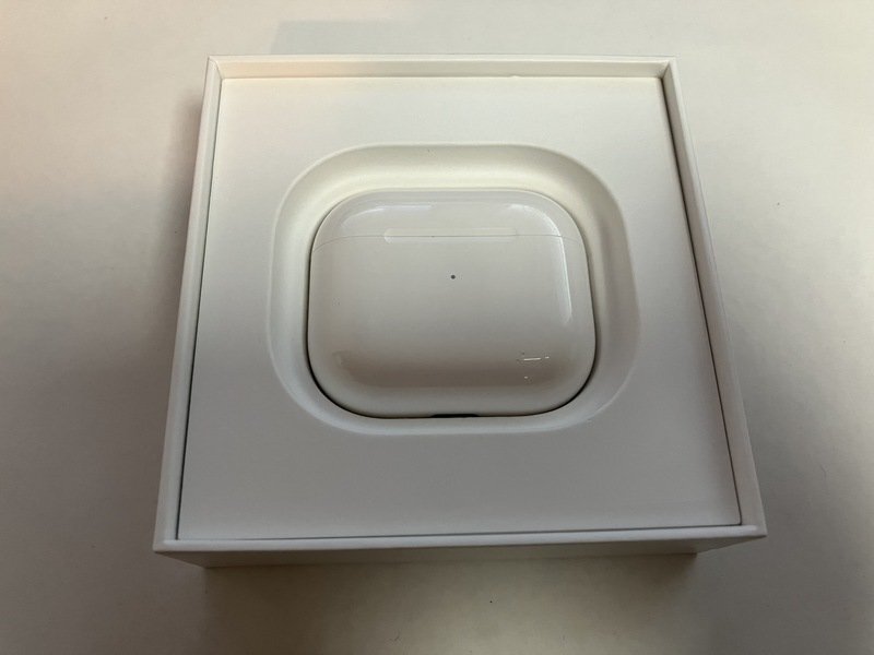 FK588 AirPods 第3世代 MME73J/A 箱あり ジャンクの画像3