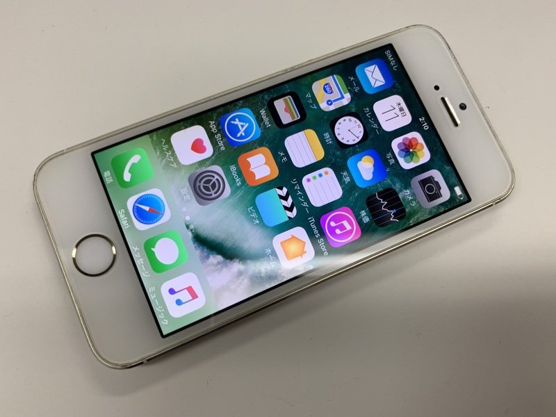 JK569 au iPhone5s ゴールド 16GB 判定○_画像1