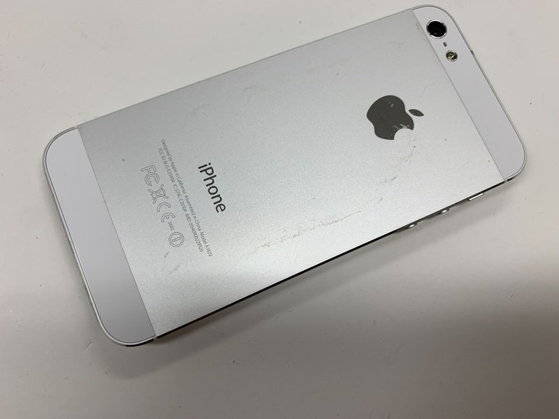 JK831 SoftBank iPhone5 ホワイト 32GB 判定○の画像2