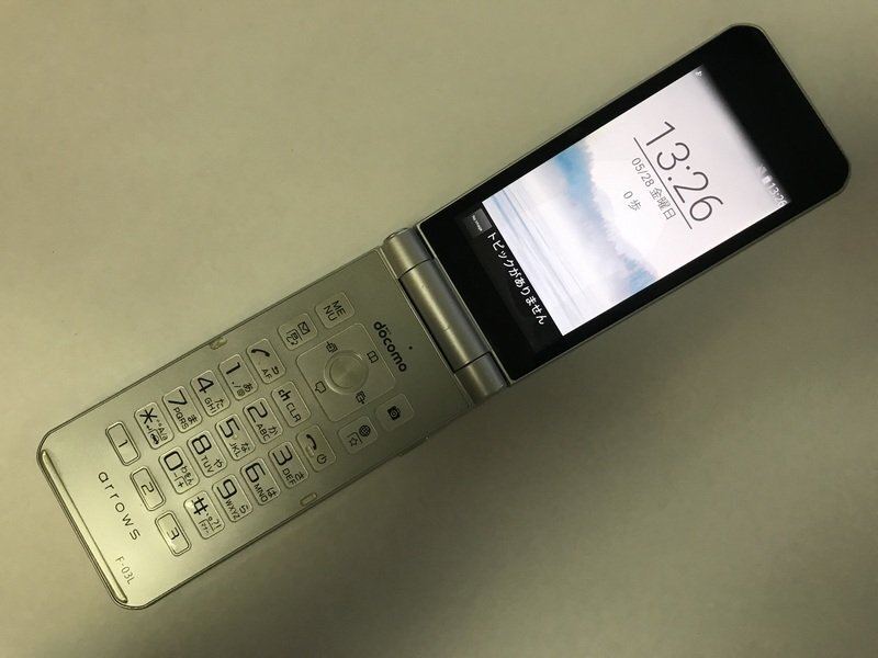 GK811 docomo F-03L 判定〇 ジャンクの画像1