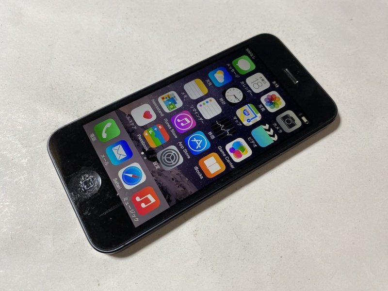 IH169 SoftBank iPhone5 64GB ブラック ジャンク ロックOFFの画像1