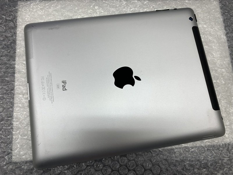 JL746 SoftBank iPad 第3世代 Wi-Fi+Cellular A1430 ホワイト 32GB 判定○の画像2