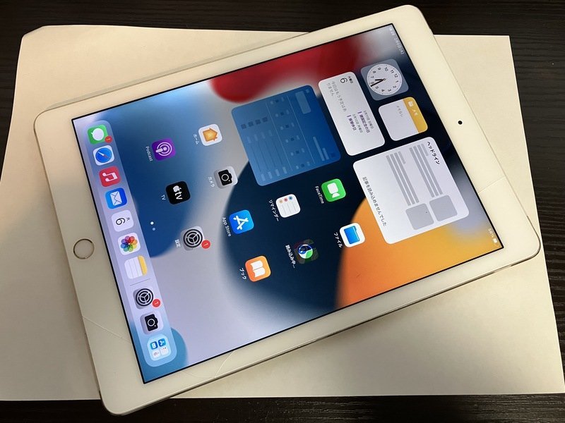 FJ396 docomo iPad Air 第2世代 Wi-Fi+Cellular A1567 ゴールド 32GB ジャンク ロックOFF_画像1