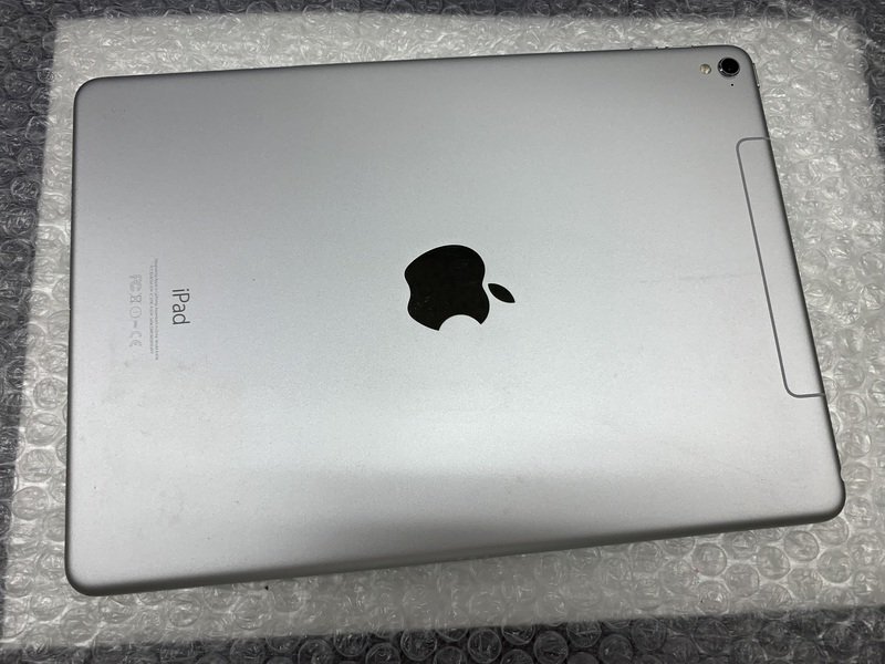 JL918 SIMフリー iPad Pro 9.7インチ Wi-Fi+Cellular A1674 シルバー 32GBの画像2