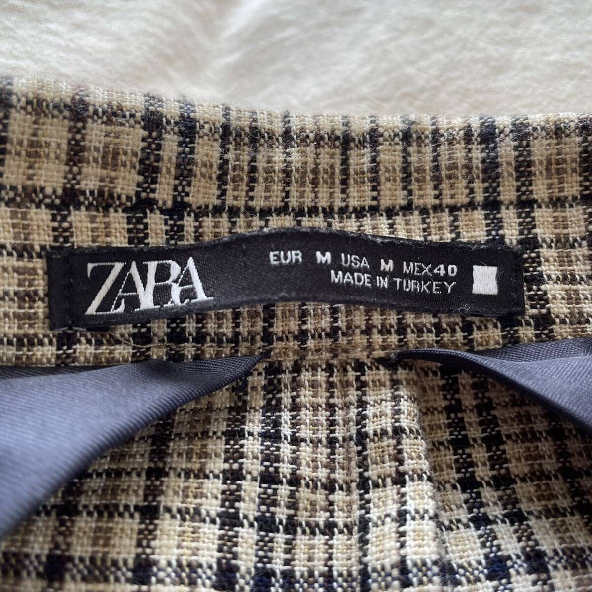 【極美品】ZARA テーラードジャケット シングル ベージュ チェック 麻 リネン混 2B 背抜き 裏地 光沢感 L メンズ 1円_画像5