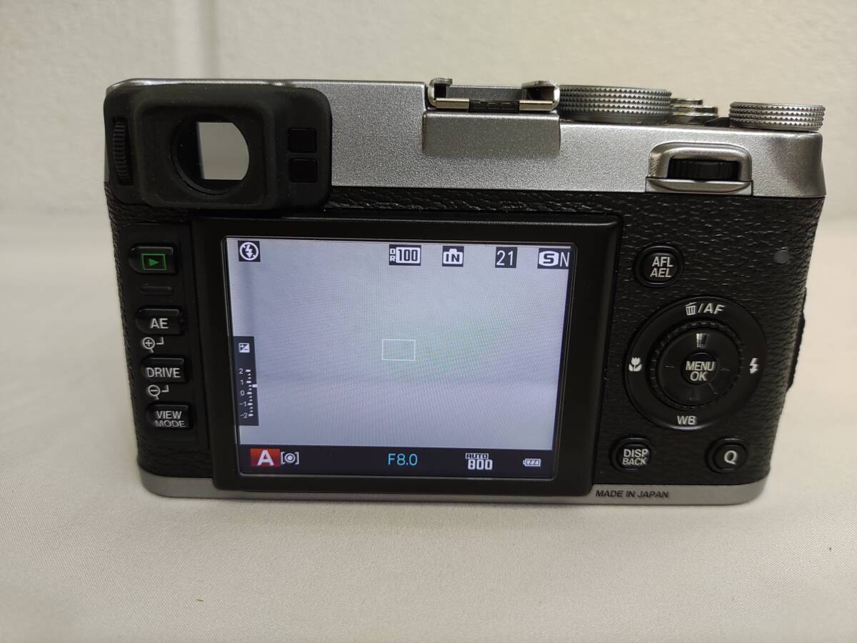 電2798-312♪【60】 FUJIFILM X100S デジタルカメラ 現状品 通電確認のみの画像5