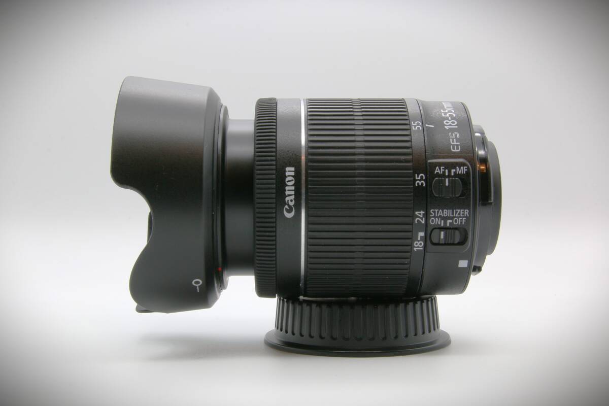 【美品】キャノン CANON EF-S 18-55mm 1:3.5-5.6 IS STMレンズ おまけ付き_画像2