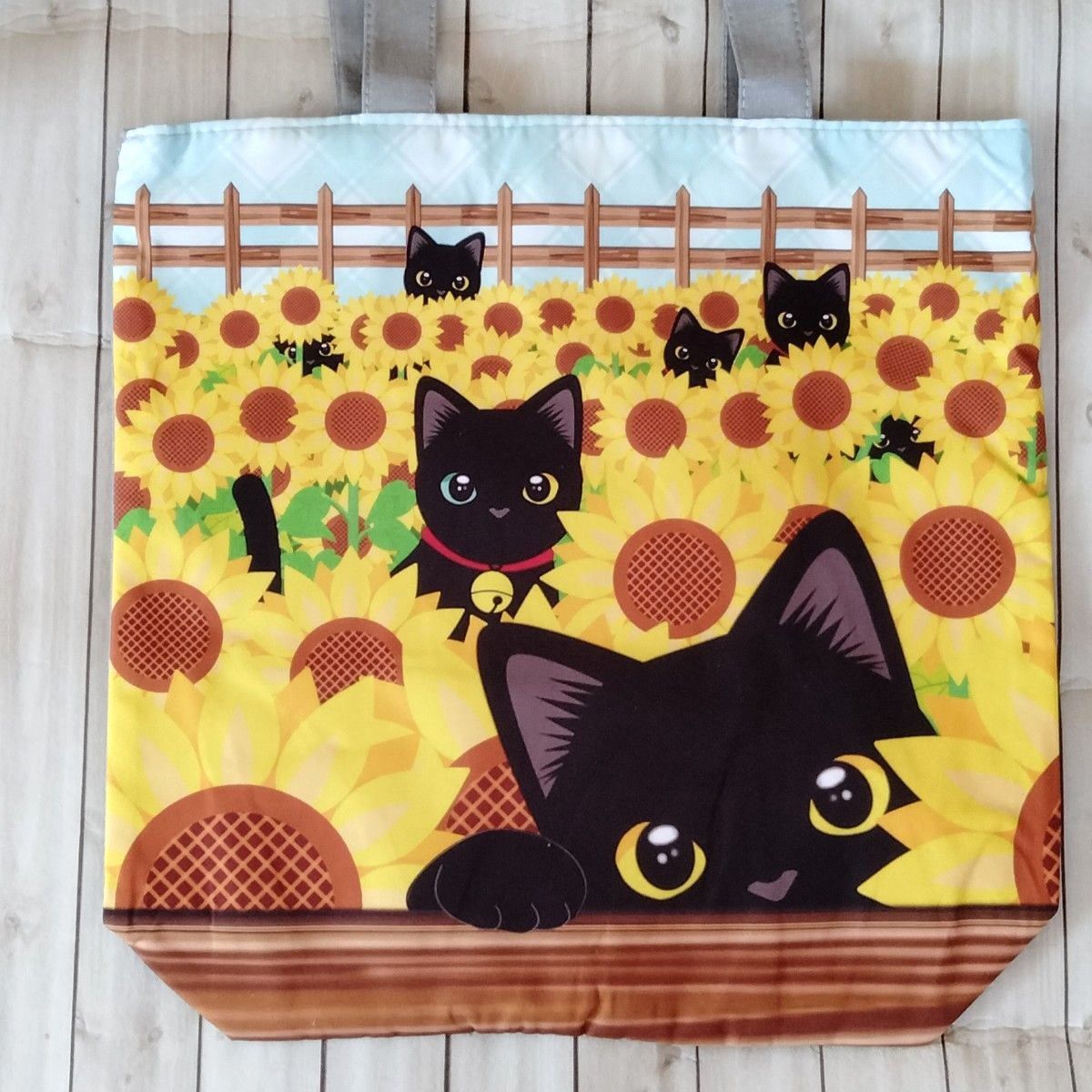 【トートバッグ 】黒猫と向日葵　ファスナー式　エコバッグ　イエロー　匿名配送　24時間以内発送　ショッピング　ねこ　ネコ　猫　新品
