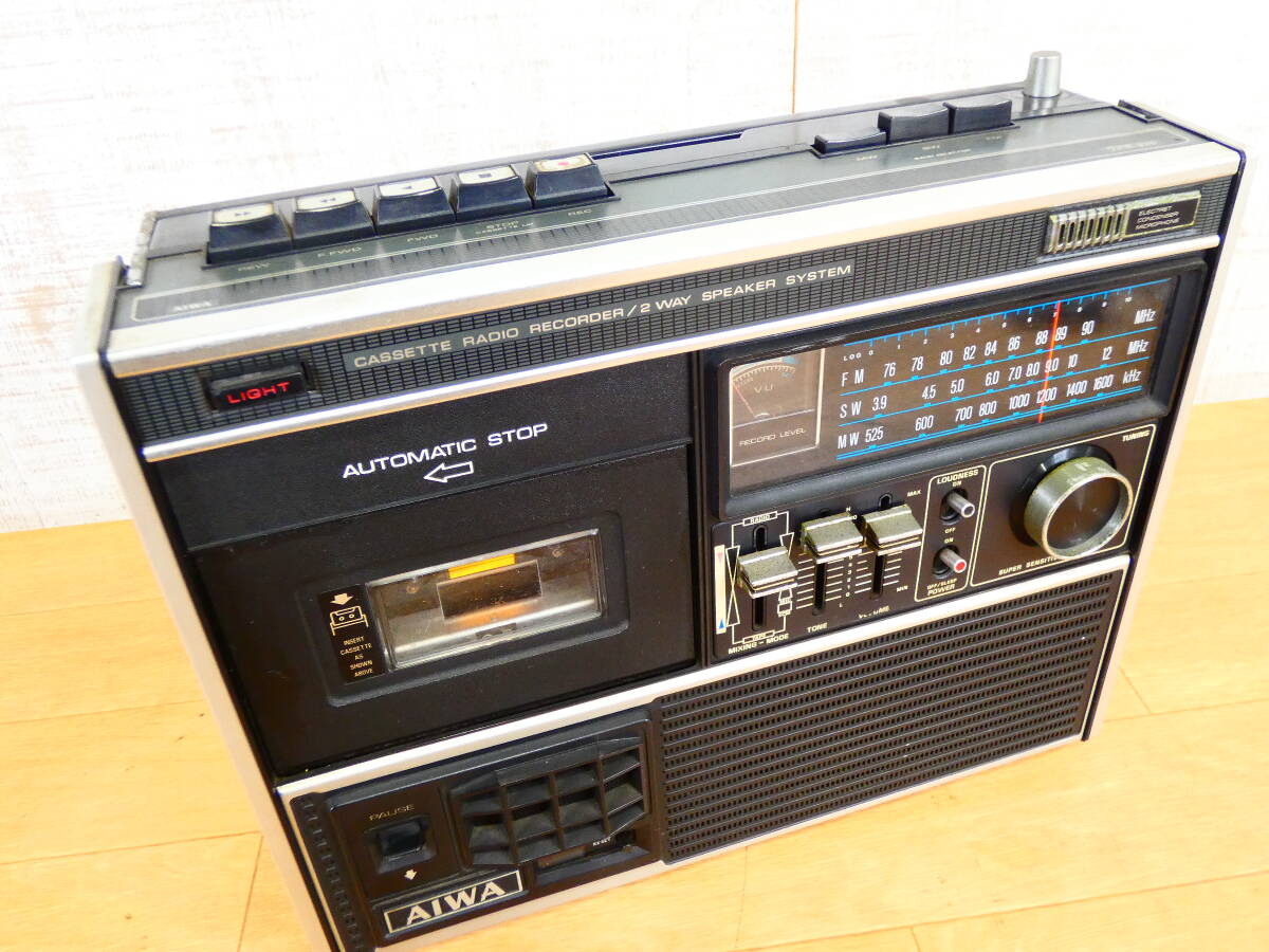 AIWA アイワ TPR-220 FM/SW/MW 3バンド アンティーク ラジオカセットレコーダー オーディオ機器 ※ジャンク@80(3)の画像2