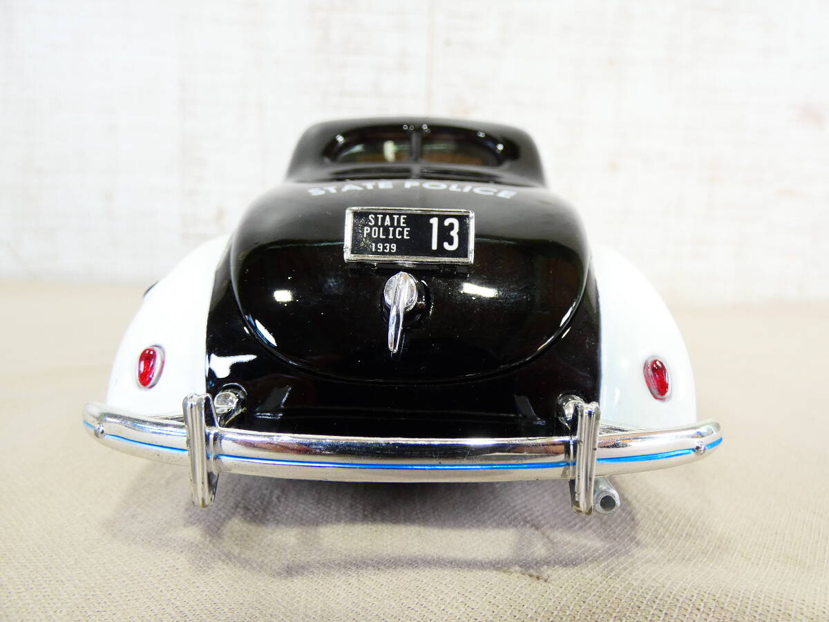 ◎ジャンク Maisto/マイスト ダイキャストミニカー フォード デラックス(1939) ポリスカー 警察車両 1/18スケール クラシックカー ＠60(4)の画像3