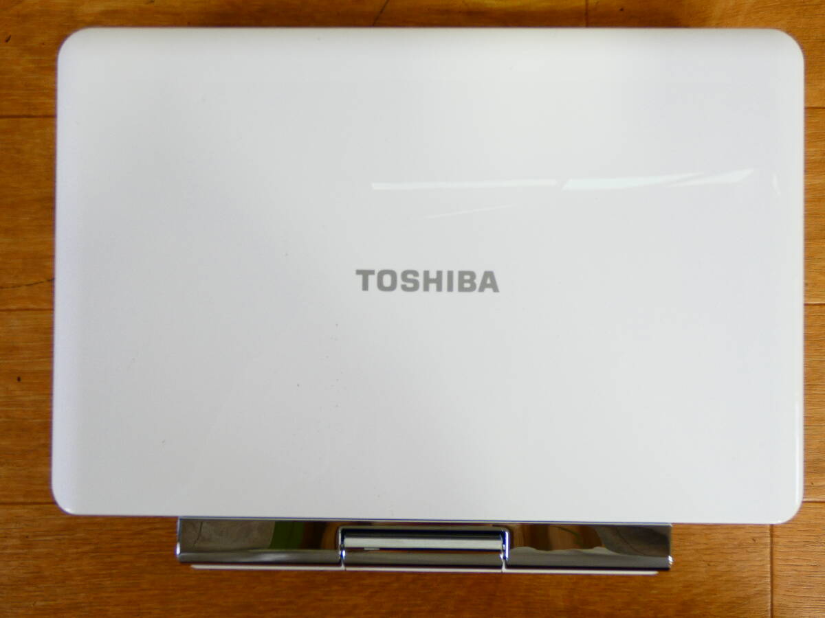 TOSHIBA 東芝 ポータブルDVDプレーヤー SD-P96DT ポータブルDVDプレーヤー 9V型 地デジ・ワンセグ内蔵ポータブル＠80(4)の画像6