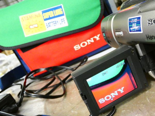 SONY ソニー ビデオカメラ Hi-8 CCD-TRV80 Handycam ハンディカム 8ミリ ※通電OK 動作未確＠80(4)の画像4