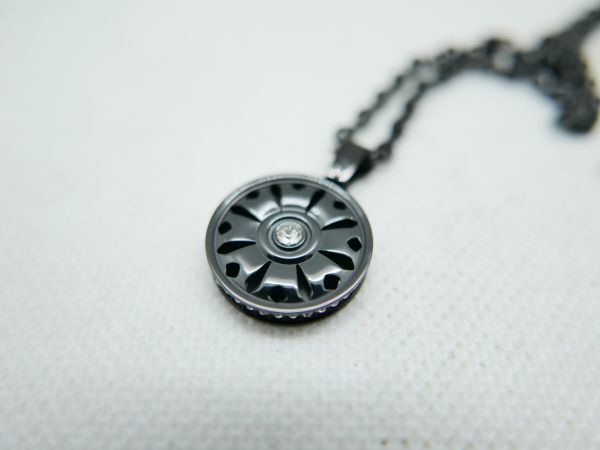 ■⑬D.A.D DAD デーアーデー アクセサリー ネックレス ブラック SS316L LUXURIOUS STYLE 箱付き 美品＠送料520円の画像2