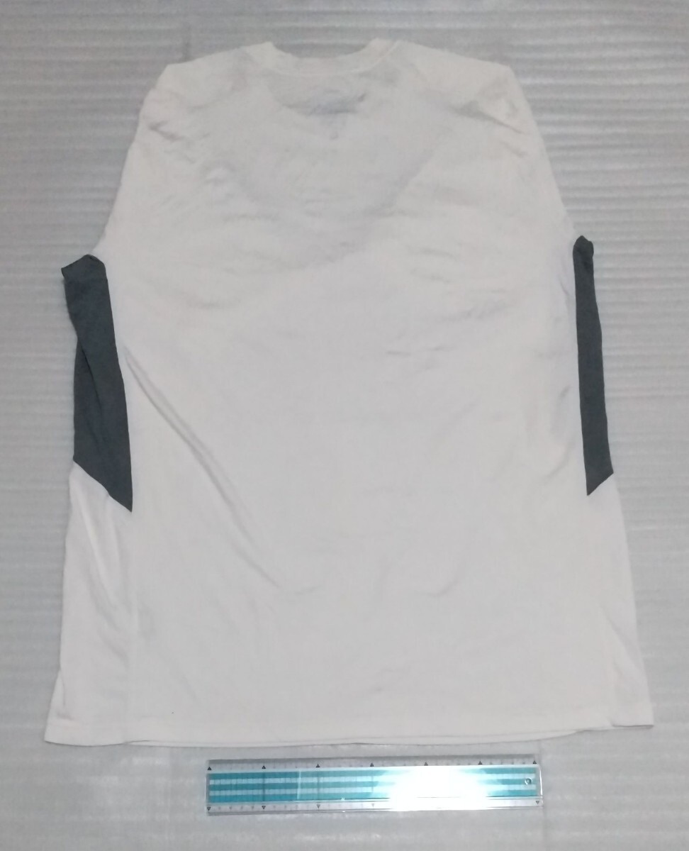 ☆NIKE.com ナイキ 半袖Tシャツ 2枚 サイズ L スポーツ ウェア ストレッチ ティー ブラック黒ホワイト白色グレイGLAYメッシュDRI-FIT☆軽量の画像7