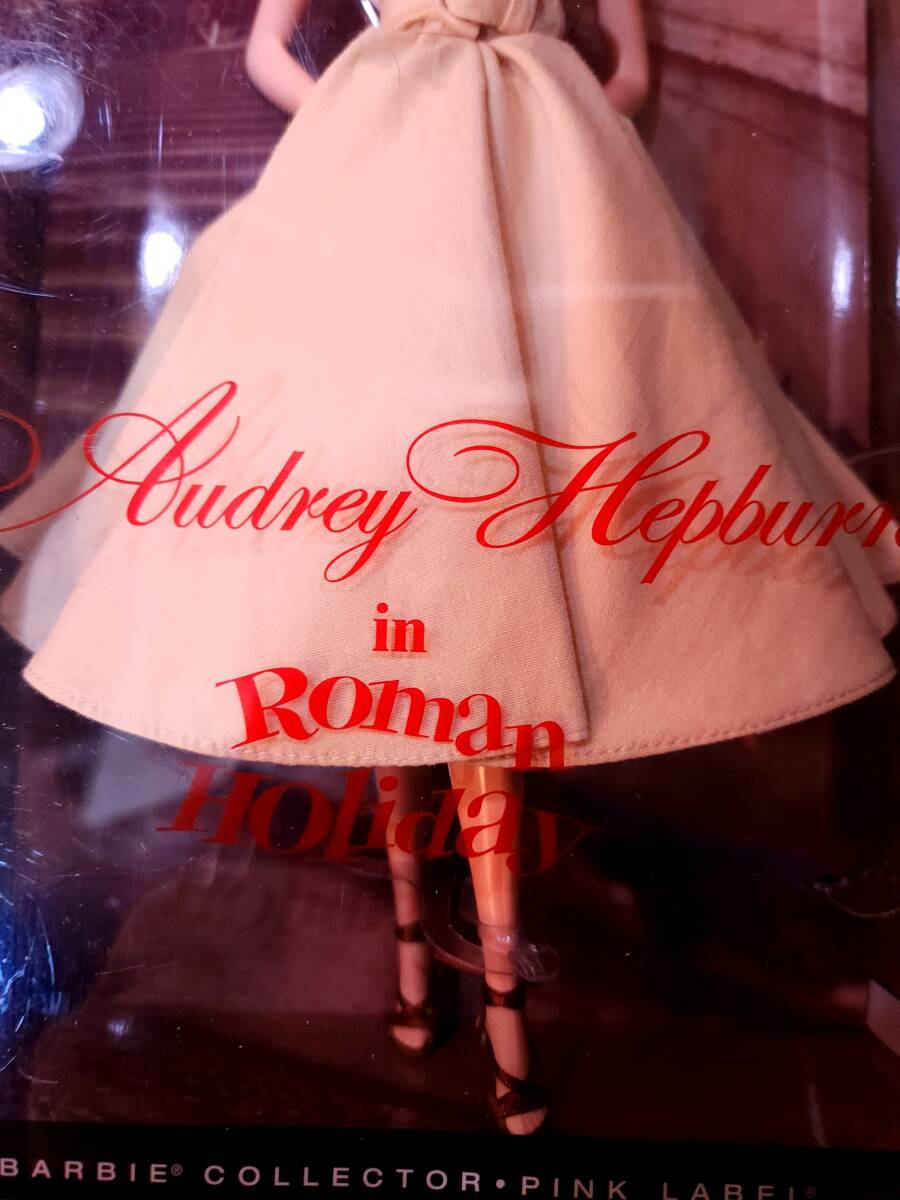 〇 マテル社 バービー人形 オードリー・ヘップバーン ローマの休日 バービーコレクター ピンクラベル 現状品の画像4
