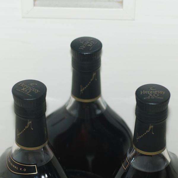 ヘネシー XO 黒キャップ クリアボトル 700ml 箱付き 3本セット 未開封 古酒 Hennessy ②の画像5