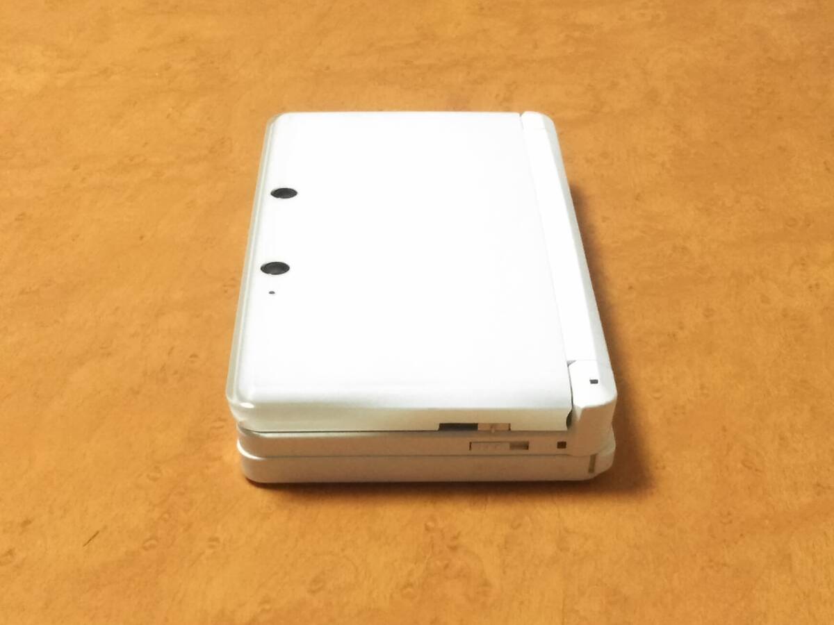 動確済 3DS 中古 アイスホワイト Ver11.1.0-34J ダウンロードソフト・上下フィルター・ペン・2GB付 1円から送料安 即決有 同梱可の画像7