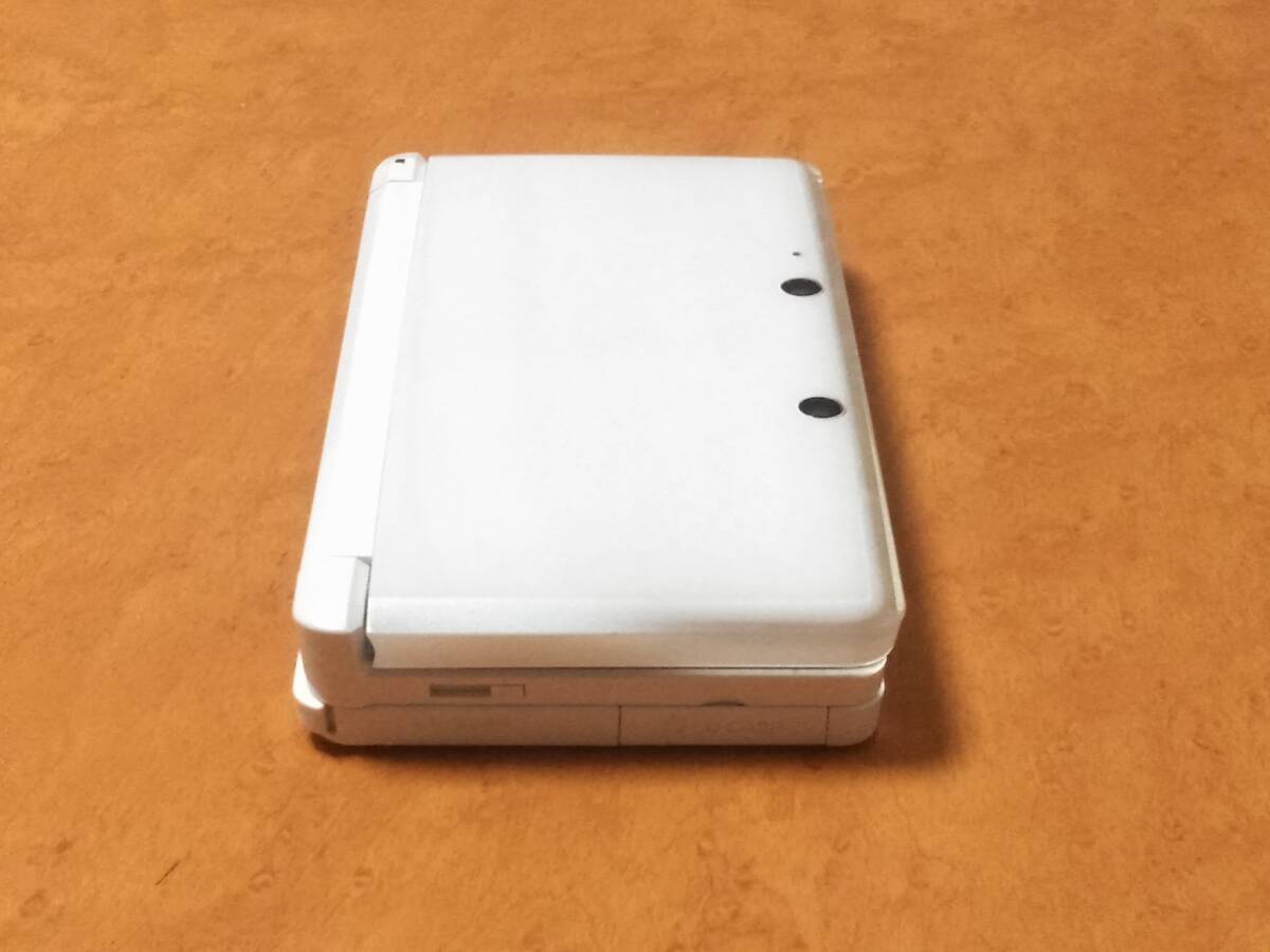 動確済 3DS 中古 アイスホワイト Ver11.1.0-34J ダウンロードソフト・上下フィルター・ペン・2GB付 1円から送料安 即決有 同梱可の画像9
