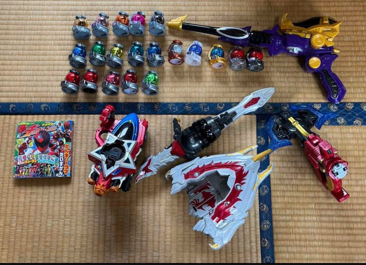 宇宙戦隊　キュウレンジャー　キュータマ　DX 変身ベルト　セイザブラスター 仮面ライダー おもちゃ 変身アイテム バンダイ