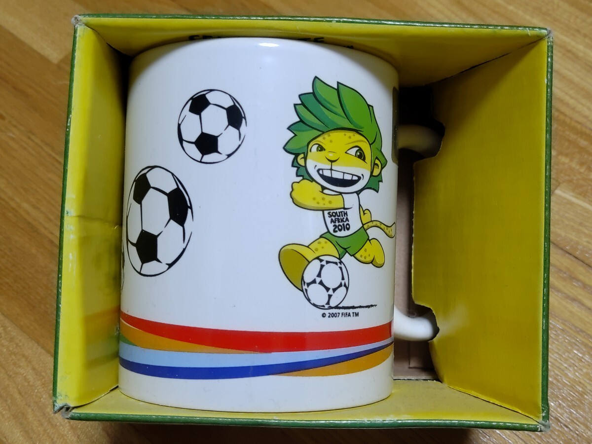 南アフリカサッカーワールドカップ 記念マグカップ オフィシャル 現購入品 ご当地 Mug 入手困難 レア コレクョン コレクター 当時物_画像2