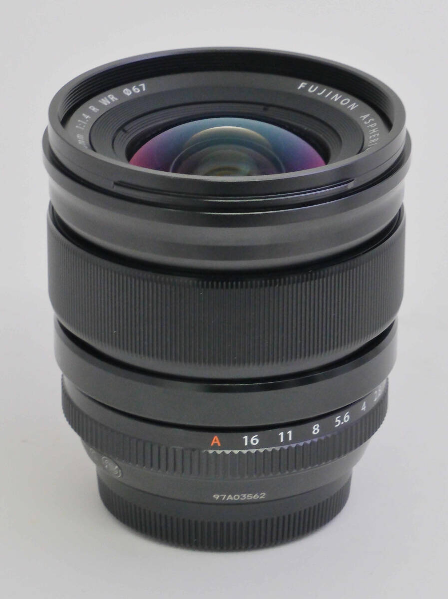 フジノンレンズ XF16mmF1.4 R WR  超美品 純正角形金属フード付属の画像2