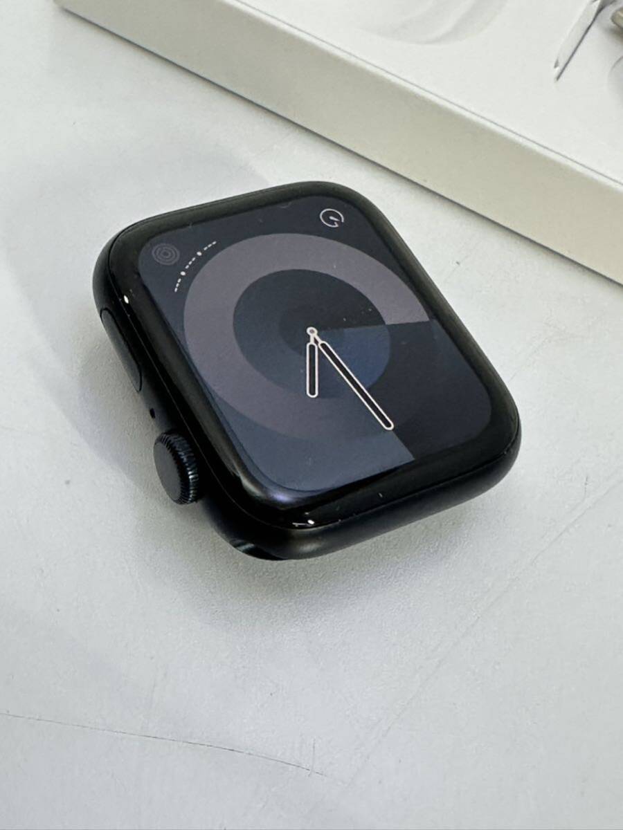 Apple Watch アップルウォッチ SE 　Gen2 第2世代　GPSモデル　 44mm 　ミッドナイト スポーツバンド　MRE93J/A-A2723 中古品 限定保証内_画像3